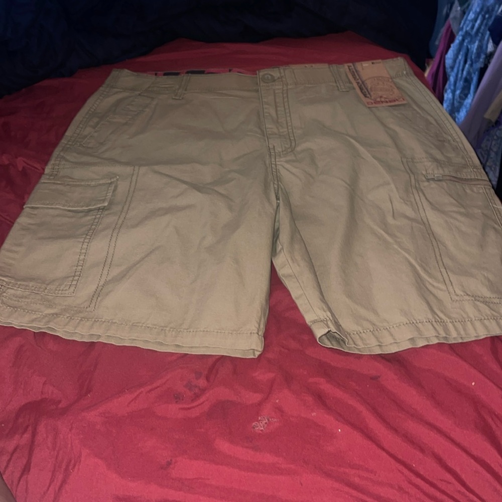 Men Denali cargo shorts